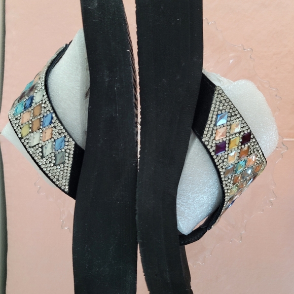 Yellow Box leather flip flops with multi colored crystals. US size 8.5. "Perri" - Picture 6 of 10